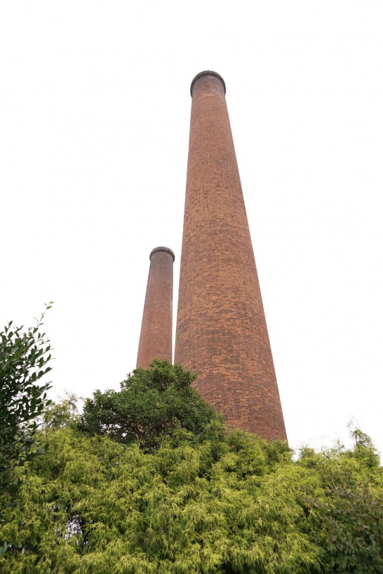 石炭記念公園　二本煙突